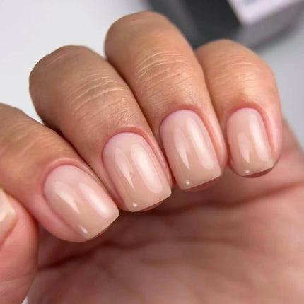 Saga Builder Gel Veil №10 Piersică 15ml