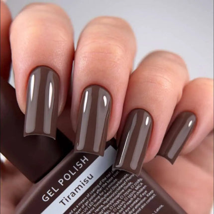HEYLOVE ojă semipermanentă Tiramisu 15ml - Ciocolată neagră
