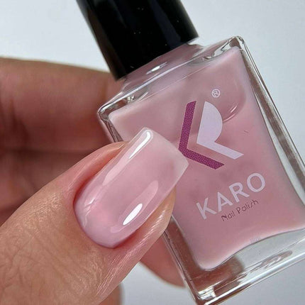 Oja de unghii Karo lăptoasă cu efect de frecare 8ml