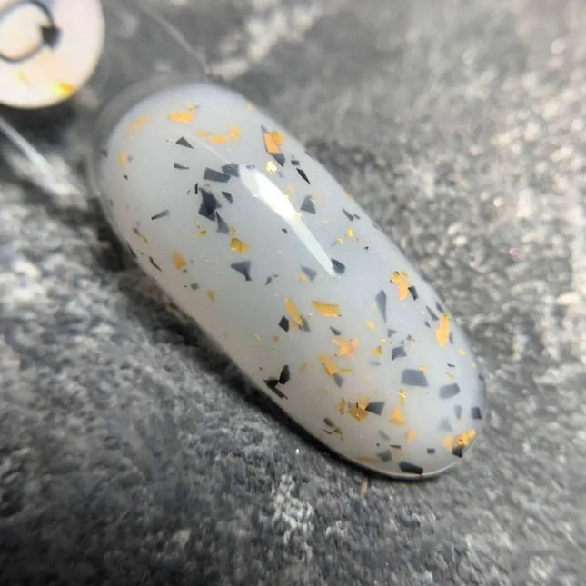 Luna Marble Base №10 Milk cu folie aurie și neagră 13ml
