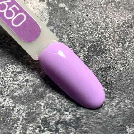 Oja semipermanentă MOON №650 Liliachiu intens 8ml