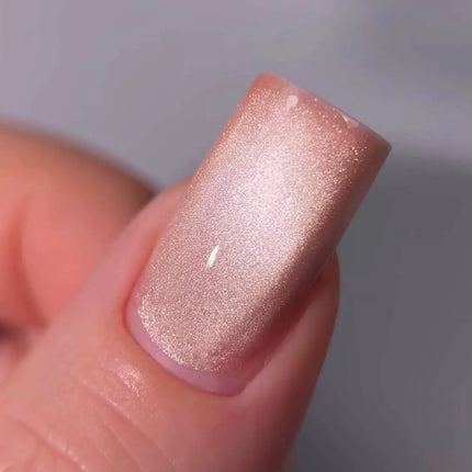 Saga Ochi de pisică Spațiu nr. 7 Cremă piersică 10 ml