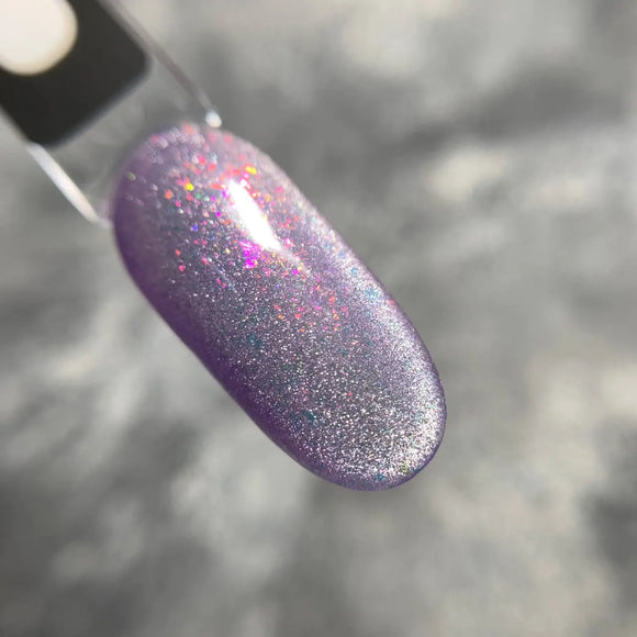 Saga Cat Eye Shine №10 Lavandă Deschisă cu sclipici holografic 9ml
