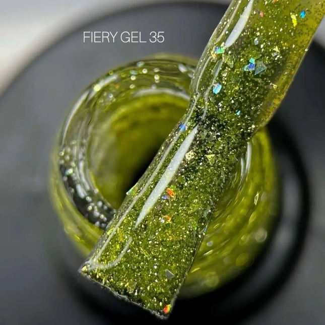 SAGA Gel Polish Fiery №35 Peridot cu folie 9ml