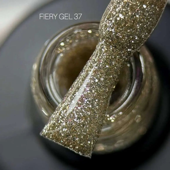 Saga Fiery Gel Polish №37 Світло-золотий 9ml